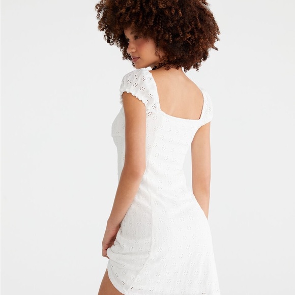 Aeropostale Solid Scoop-Neck Eyelet Fit & Flare Dress Sz Small - Picture 2 of 9